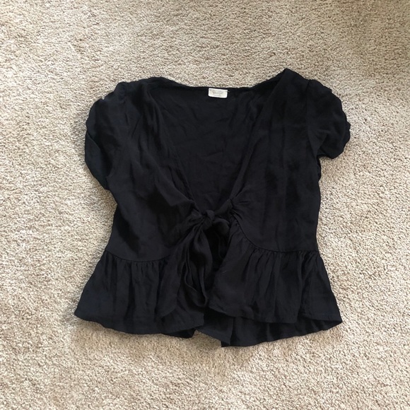 Brandy Melville Tops - Brandy Melville front tie top